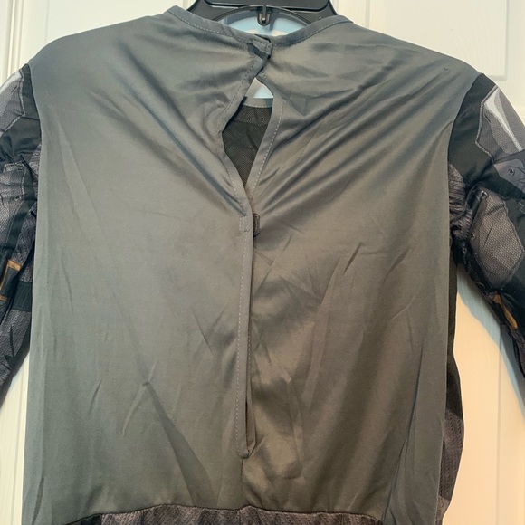 Justice League Batman Child Costume L - Picture 8 of 8